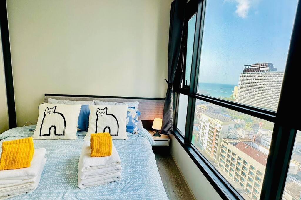 The Base Central Pattaya Quiet King-Bed With Infinity Pool & Free Netflix Ngoại thất bức ảnh