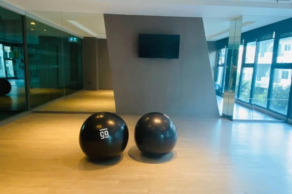 The Base Central Pattaya Quiet King-Bed With Infinity Pool & Free Netflix Ngoại thất bức ảnh